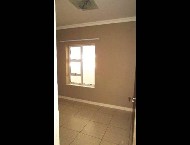 2 BEDROOM APARTMENT RENTED IN WALMER HEIGHTS